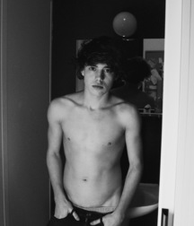 Display Those Chests, Boys! 58e2385117f5e.jpg