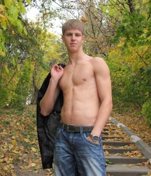 Display Those Chests, Boys! 58e238561f82e.jpg