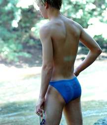 No Shirts! 58ed1eb90584f.jpg