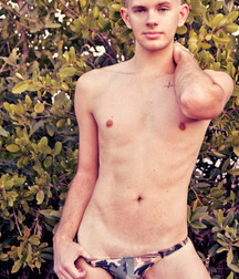 Better Without a Shirt 58f0a136e965c.jpg
