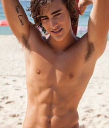 Better Without a Shirt 58f0a1410187a.jpg
