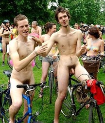 Bikes and Their Owners  58f749735ab88.jpg