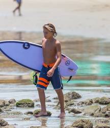 A Mixed Selection (Mostly Shirtless) 58fef9bf1f909.jpg