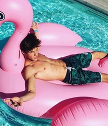 Beautiful When Shirtless 5903045650320.jpg