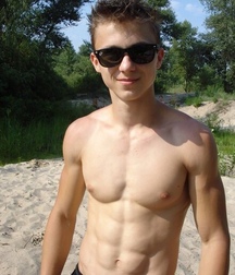 Beautiful When Shirtless 2 5904a22befaaf.jpg