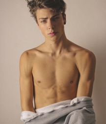 Shirtless Beauty 5906e8f427443.jpg