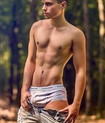 Missing Shirts 590ac925c28b4.jpg