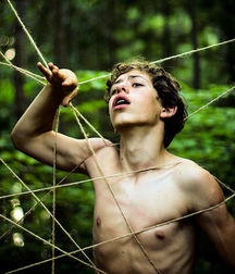 Shirtless Artistic Beauty 591042418cd6f.jpg