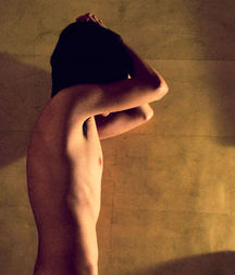Shirtless Artistic Beauty 591042580eb41.jpg