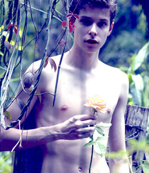 I'm Certainly Not Wearing My Shirt! 591854aae4667.jpg
