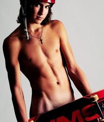 I'm Not Wearing Anything! 59192d27c16fa.jpg