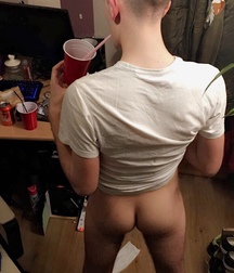 More Mixed Nudity 59217f371c4ae.jpg