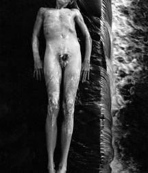 Beauty Without Colour 593d0e795a46a.jpg