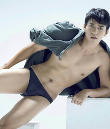 Go On - Show Us Your Chest! 59514db7cde42.jpg