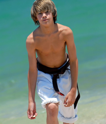 Completely Shirtless Outdoors 595232785d580.png