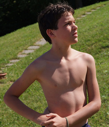 Completely Shirtless Outdoors 59523297ef9dd.jpg