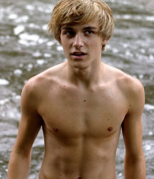 Completely Shirtless Outdoors 595232a179b4d.jpg