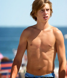 Completely Shirtless Outdoors 595232a28c405.jpg