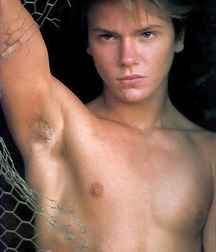 Completely Shirtless Outdoors 595232ab148f1.jpg