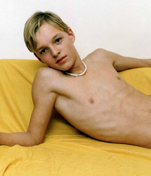 Completely Shirtless Indoors 59523396b121c.jpg