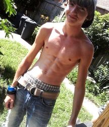 Solo Shirtless (Mostly!) in Colour 596796fdbaf70.jpg