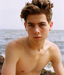 Shirtless Out and In 596b4a3ca7ef9.jpg