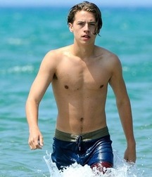 Shirtless Out and In 596b4a499e14d.jpg
