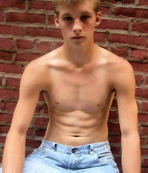Shirtless Out and In 596b4a96bcc9e.jpg
