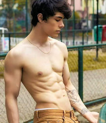 Beautifully Bare-chested 597da0a68b95c.jpg