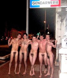 A Random Nude Mix 59839a56dab1e.jpg