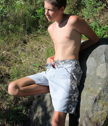 Oliver Out and About 5992a270e6865.jpg