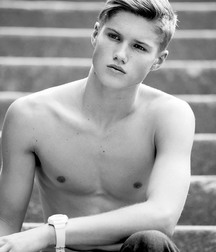 Another Black and White Selection 599d75347f7d9.jpg