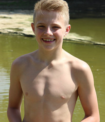 Keep It Off! (Still No Shirts Allowed!) 599ea386086da.jpg