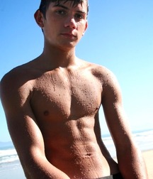 Keep It Off! (Still No Shirts Allowed!) 599ea3a3e74fe.jpg