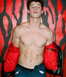 Still Love 'em Shirtless 59a2f6ca02318.jpg