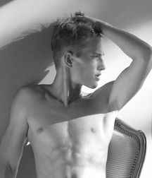 Still Love 'em Shirtless 59a2f6d02bf52.jpg