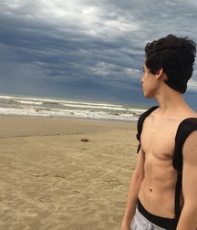 Still Loving The Shirtless Tribe 59a36303271eb.jpg