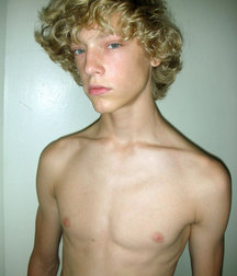 Close To Your Chest 59a911e68eb6e.jpg