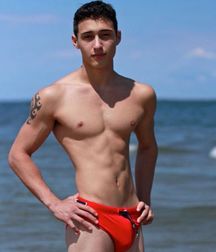 The Shirtless Boys Are Back! 59a9ce00ec3ed.jpg