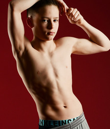 The Shirtless Boys Are Back! 59a9ce470d28e.jpg