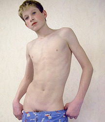 The Shirtless Boys Are Back! 59a9ce530da0c.jpg