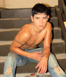Without Shirts (As they should be!) 59b3c43ebb098.jpg