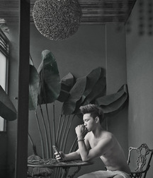 Monochrome Returns 59b68fa52cc9f.jpg