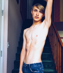 Still Shirtless to Show Off Those Chests 59b7d74d4e80a.jpg