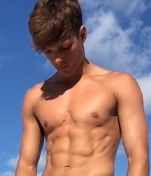 Topless Boys 59bbf6fb41e7a.jpg
