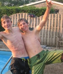 More Topless Boys 59c1222eb2e02.jpg