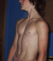 More Topless Boys 59c12232ea586.jpg