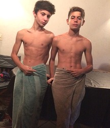 More Topless Boys 59c12241e7392.jpg