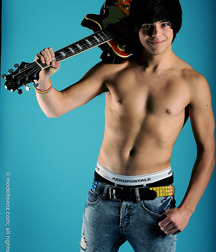 Still More Topless Boys 59c64a39b5c85.jpg