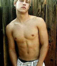 Yet More Topless Boys 59c7b052960b2.jpg